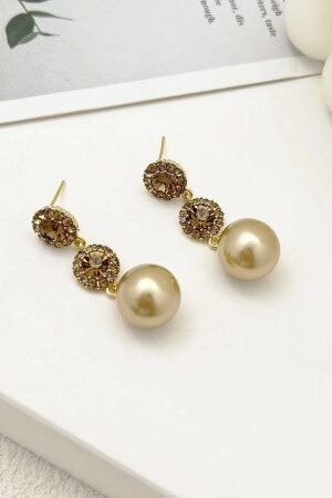 Dimond cut with Pearl Earrings-111